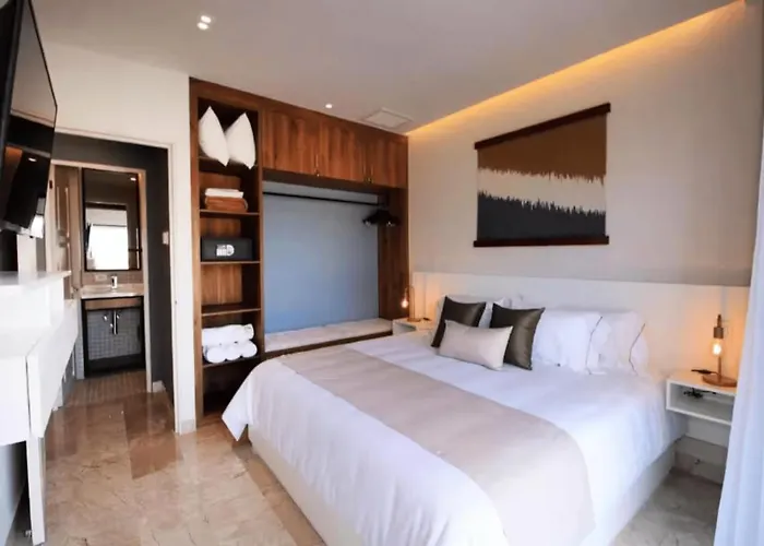 Luxury 1br Prime Location *