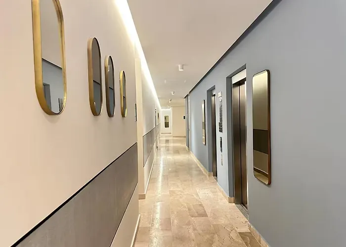 Luxury 1br Prime Location Apartment *