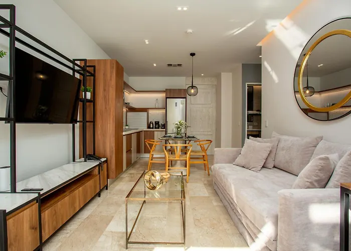 Luxury 1br Prime Location *